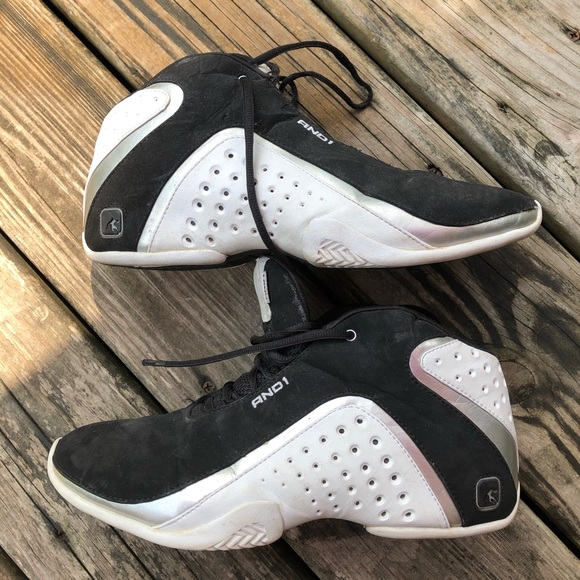 Basketball Shoe Black Suede 